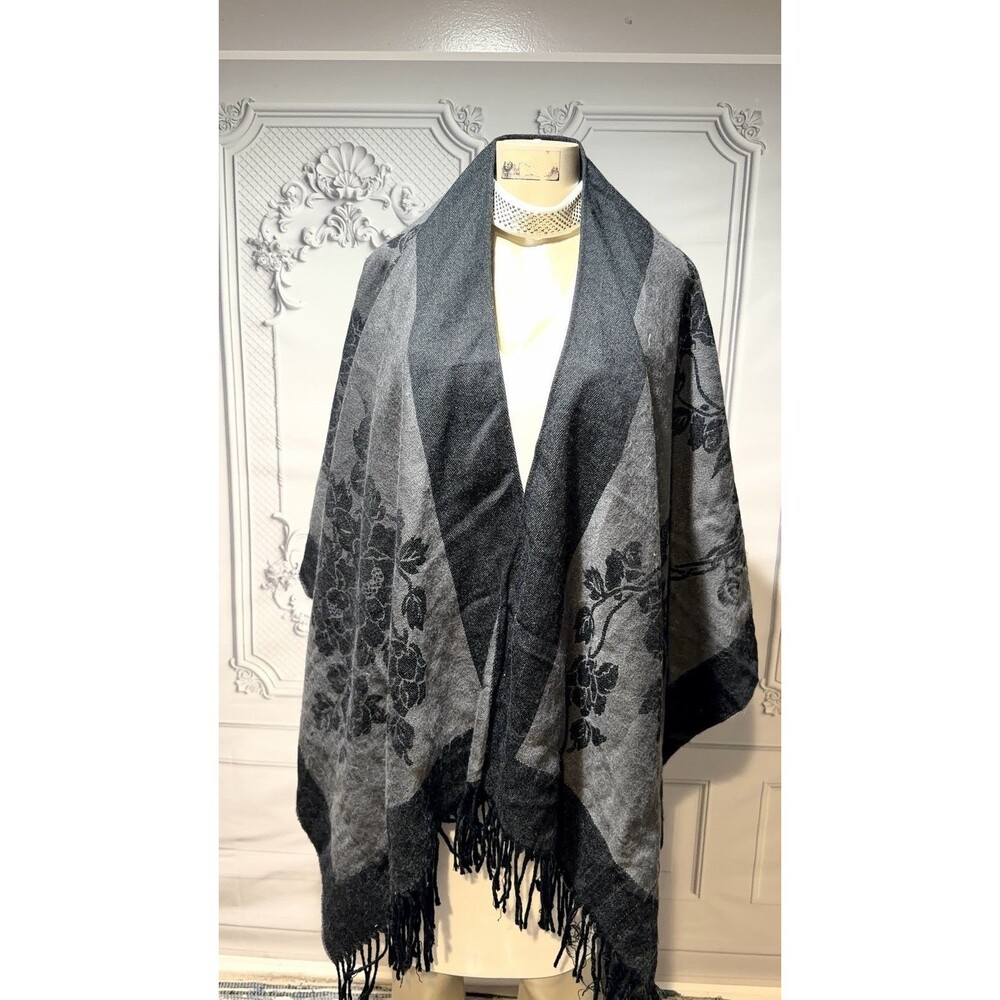 Women’s Floral Poncho